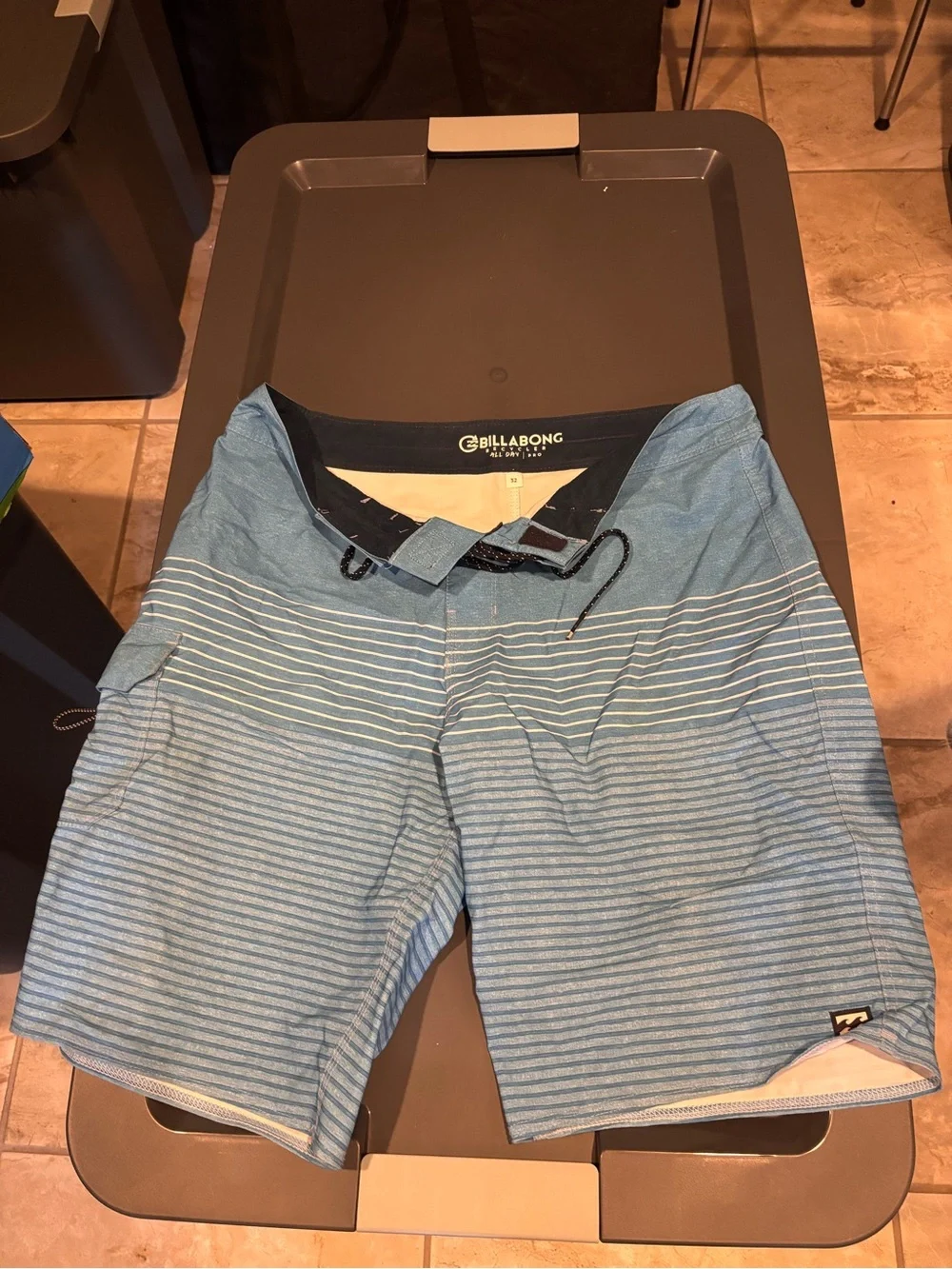 Billabong Men's Blue Striped Boardshorts